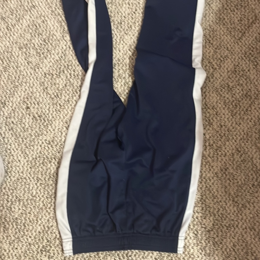 Puma - Picture 7 of 7